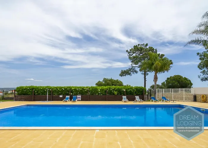 Pinheiro - Dream Αλμπουφέιρα